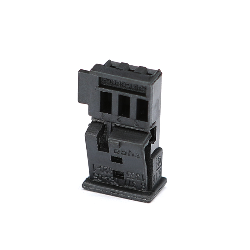 1-1718346-1 8-way Plug Assembly