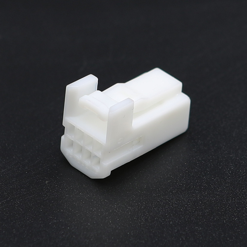 1376352-1 8-way Receptacle(Female) Assembly