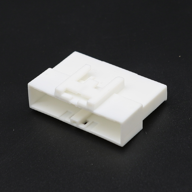 6098-5585 40-way Receptacle(Male) Assembly