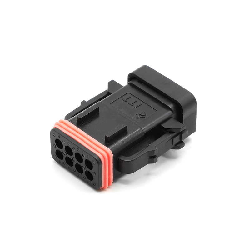 132015-0134 8-Way Plug (Male) Automotive Connector