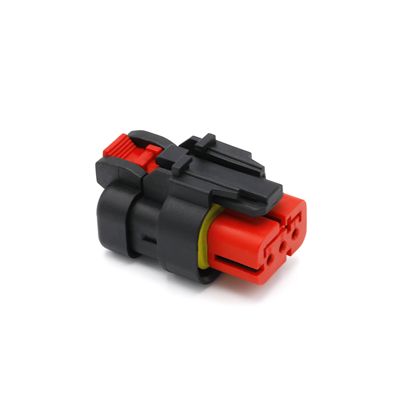 776429-1 3-Way Plug (Male) Automotive Connector