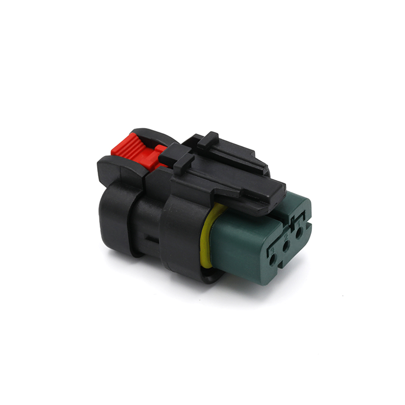 776429-4 3-Way Plug (Male) Automotive Connector