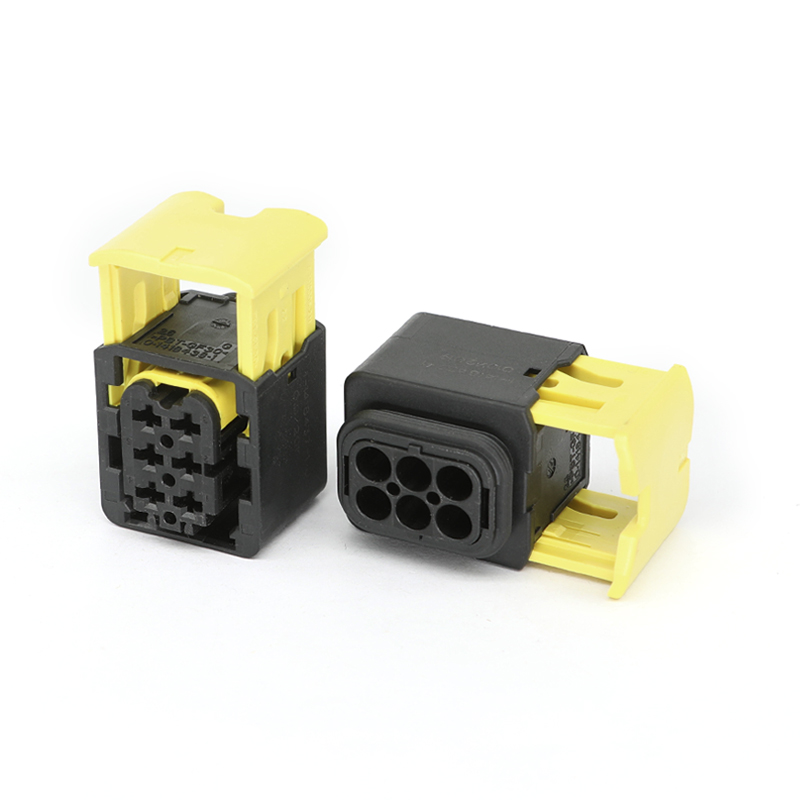1-1418437-1 6-Way Receptacle (Female) Automotive Connector