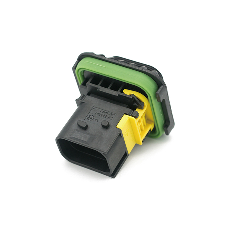1-1564416-1 8-Way Plug (Male) Automotive Connector